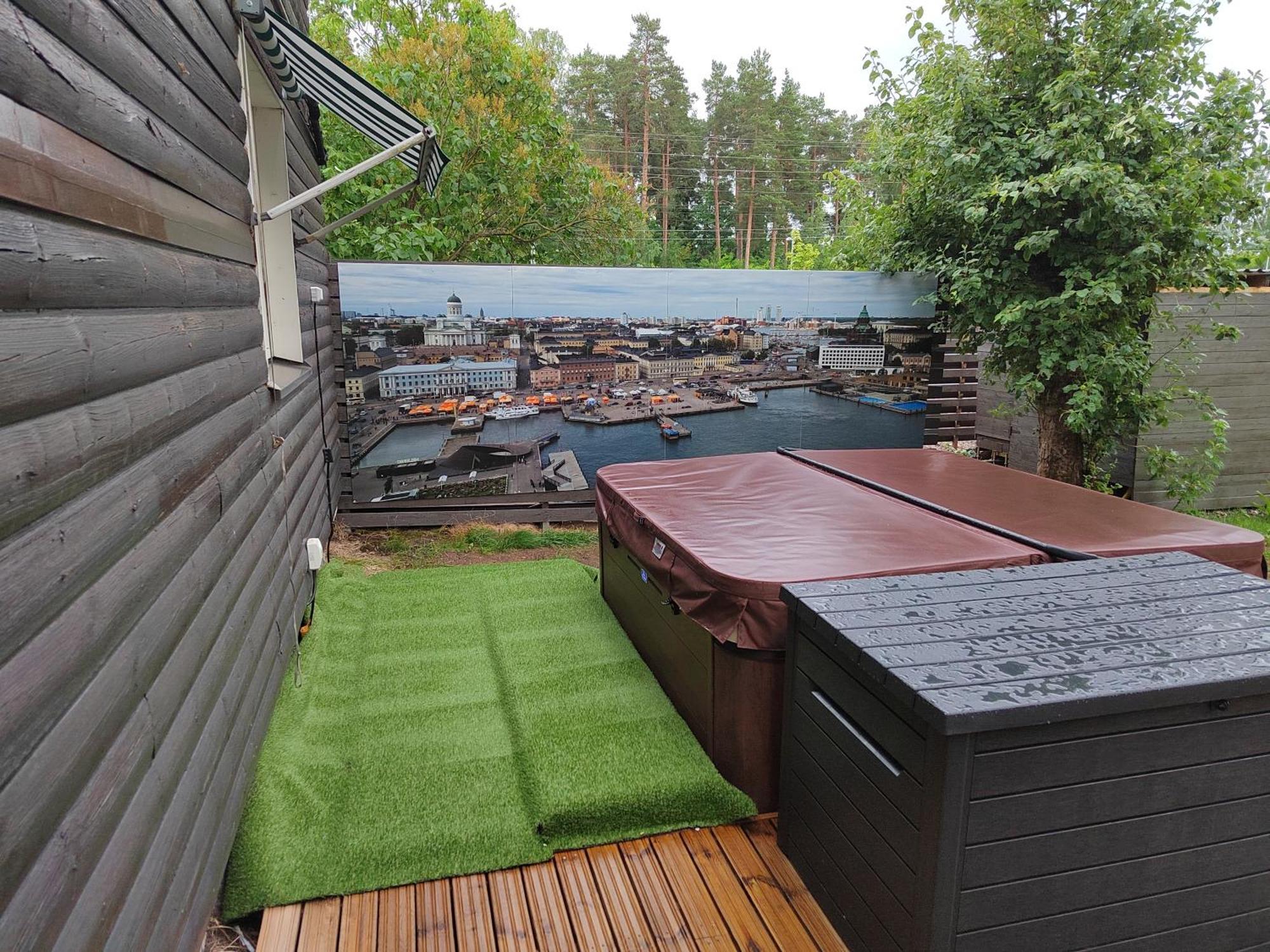 הלסינקי Relax & Recharge - A Unique Suite With A Touch Of Luxury - Hot Tub And Sauna Inspired Decor #Not A Real Sauna# Easy City Access - Direct Train 15 Min To City מראה חיצוני תמונה
